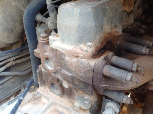 รถฮีโน่ 10 ล้อดั้ม F18  178 แรงม้า. ปี 32  สนใจติดต่อ 081 - 6079515