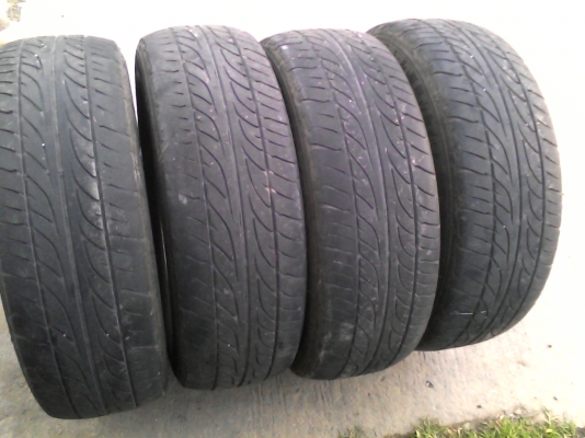 205/70R15 DUNLOP SP SPORT LM703 ชุด 4 เส้น ปี 2012 TEL.081-427-3941 205/70R15 DUNLOP SP SPORT LM703 ชุด 4 เส้น ปี 2012 TEL.081-427-3941