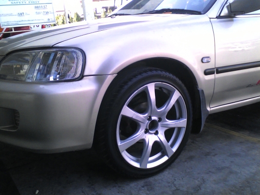 แม๊ก ขอบ 17  พร้อมยาง 205/45R17  ชุด 4 ล้อ  TEL.081-427-3941