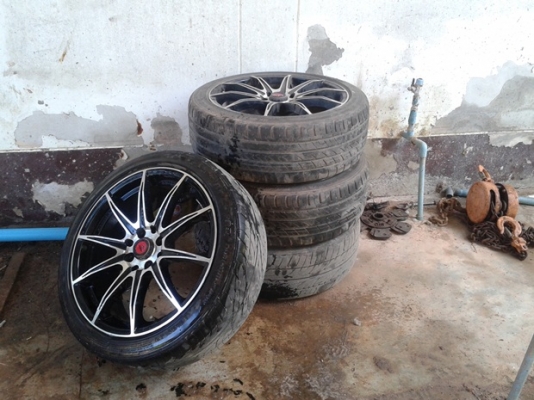 ล้อแม็กซ์ LENSO SAMURAI 17" 4รู พร้อมยางครบชุด ล้อแม็กซ์ LENSO SAMURAI 17" 4รู พร้อมยางครบชุด