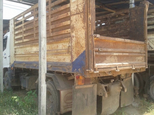 รถฮีโน่  6  ล้อดั้ม 150  แรงม้า.  ปี 50   สนใจติดต่อ 081 - 6079515