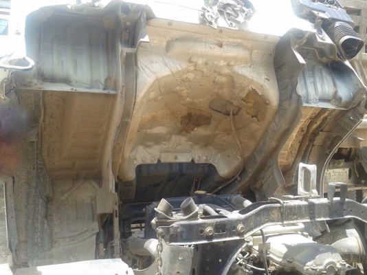 รถฮีโน่  6  ล้อดั้ม 150  แรงม้า.  ปี 50   สนใจติดต่อ 081 - 6079515