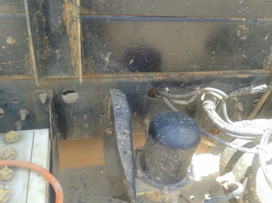 รถฮีโน่  6  ล้อดั้ม 150  แรงม้า.  ปี 50   สนใจติดต่อ 081 - 6079515