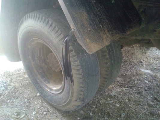 รถฮีโน่  6  ล้อดั้ม 150  แรงม้า.  ปี 50   สนใจติดต่อ 081 - 6079515