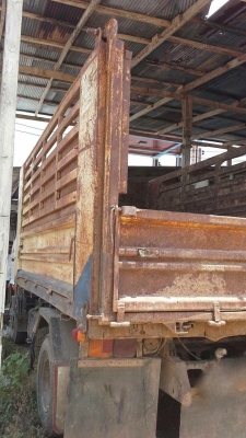 รถฮีโน่  6  ล้อดั้ม 150  แรงม้า.  ปี 50   สนใจติดต่อ 081 - 6079515