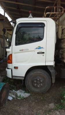 รถฮีโน่  6  ล้อดั้ม 150  แรงม้า.  ปี 50   สนใจติดต่อ 081 - 6079515