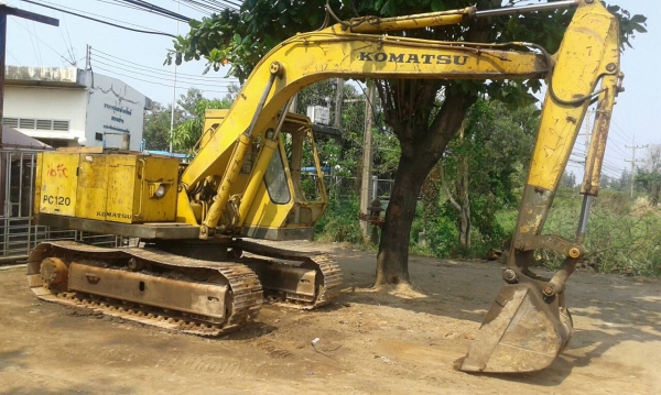 ขายถูก - รถขุด แบคโฮ komatsu 120-2 เครื่องดี โลเลอร์ บูช สป๊อกเก๊ต ดี มีดามสลัก พร้อมใช้งาน