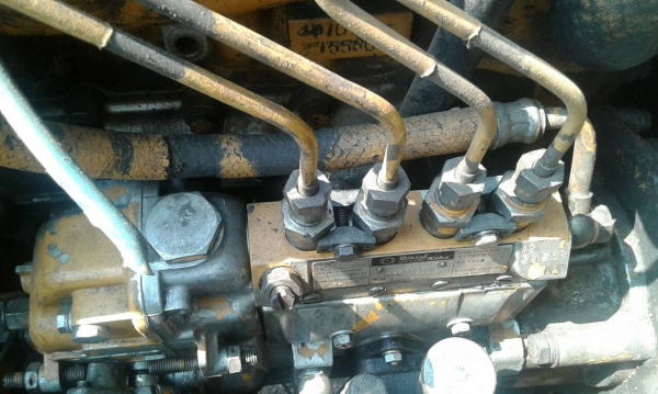 ขายถูก - รถขุด แบคโฮ komatsu 120-2 เครื่องดี โลเลอร์ บูช สป๊อกเก๊ต ดี มีดามสลัก พร้อมใช้งาน