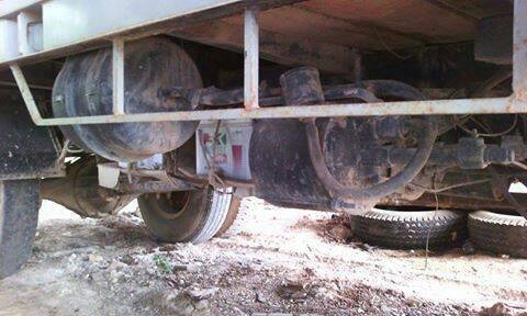 รถอีซูซุ 10 ล้อ ท้ายลาด เปลื่ยนเครื่อง  165 แรงม้า.    สนใจติ ดต่อ  081 - 6079515