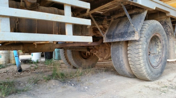 รถอีซูซุ 10 ล้อ ท้ายลาด เปลื่ยนเครื่อง  165 แรงม้า.    สนใจติ ดต่อ  081 - 6079515