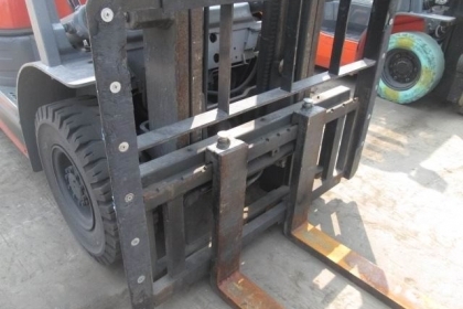 ขายโฟล์คลิฟท์ ยี่ห้อ TOYATA รุ่น 6FG-15 งาไสลด์ สวย พร้อมใช้งาน