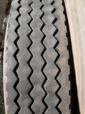 9.00-20 BRIDGE STONE HI-MILLER BS มี 4 เส้น Tel.081-427-3941 9.00-20 BRIDGE STONE HI-MILLER BS มี 4 เส้น Tel.081-427-3941