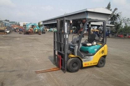 โฟล์คลิฟท์ รุ่น 18 ยี่ห้อ KOMATSU 1.5 ตัน 2 ระบบ เบนซิน + แก๊ส