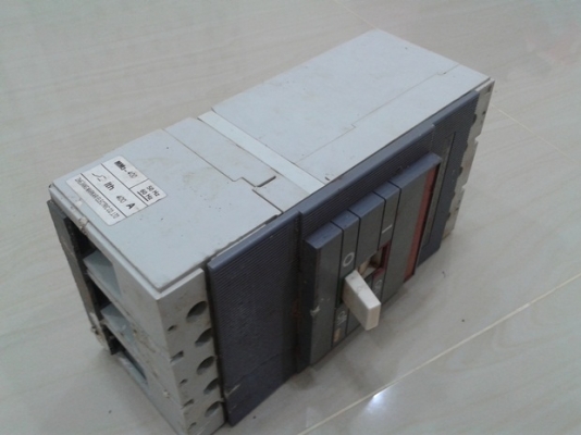 เบรกเกอร์ MARKARI MM3-400 380V เบรกเกอร์ MARKARI MM3-400 380V