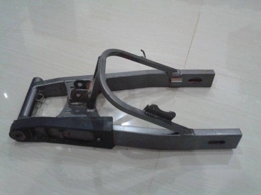 สวิงอาร์ม KAWASAKI KSR มือสองสภาพดี