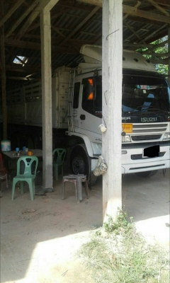 รถอีซูซุ 10 ล้อดั้ม FXZ  270 แรงม้า. ปี 51  ( ขายแม่ , ลูก. )  ,  (  รถวิ่ง 2xx,xxx กม. )  สนใจติดต่อ 081 - 6079515