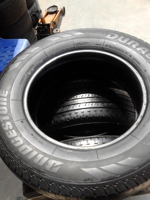 215/70R16 BRIDGESTONE DURAVIS R611 สวย ดอกยางหนา คม ปี 2012 ชุด 4 เส้น TEL.081-427-3941 215/70R16 BRIDGESTONE DURAVIS R611 สวย ดอกยางหนา คม ปี 2012 ชุด 4 เส้น TEL.081-427-3941