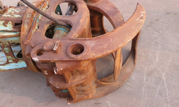 ขาย - Clamp ตัวหนีบไม้ คีบไม้ แบบหมุนได้ ใส่รถขุด แบคโฮ pc120-200ได้หลายรุ่น