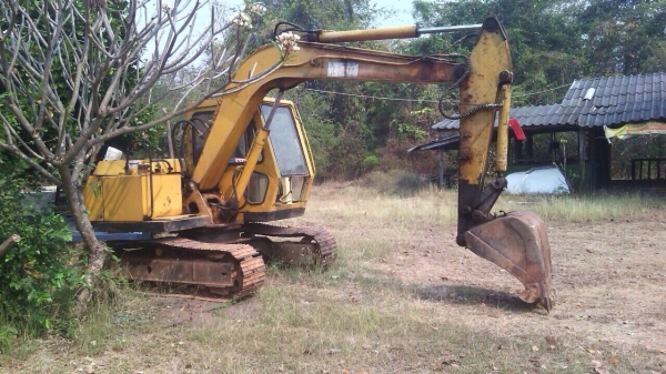 ขายแบคโฮsumitomo pc60 พร้อมเทลเลอ ขาย380,000บาท