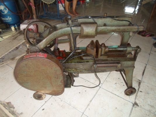 แท่นเลื่อย HERO พร้อมใช้งาน ไฟบ้าน อุปกรณ์ครบ สภาพสวย เดิม ๆ 8,500