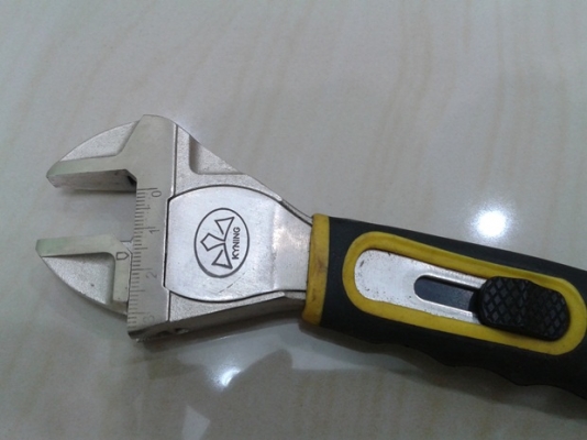 ปะแจเลื่อน 8" KYNING เลื่อนแบบไม่มีตัวหนอน ปะแจเลื่อน 8" KYNING เลื่อนแบบไม่มีตัวหนอน