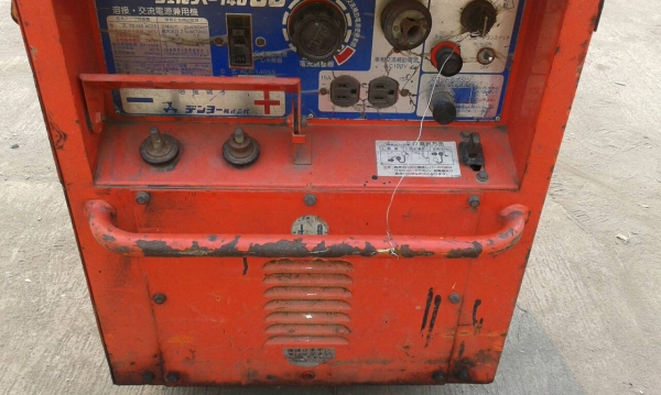 กลับมาแล้วครับ สำหรับ ตู้เชื่อม พร้อม เครื่องปั่นไฟ denyo 140ss เครื่องเบนชิน