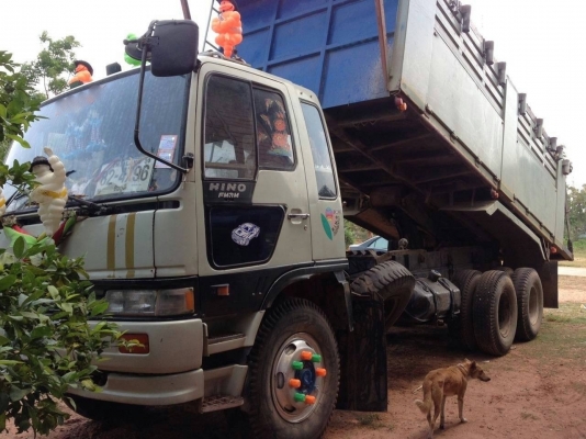 ขายรถพ่วง 18 ล้อ 2 เพลา กระบะเหล็กดั้ม HINO FM3H เครื่อง 195 แรง เทอโบ รถใช้งานอยู่ ราคา.1200000 สนใจรีบจองเลย
