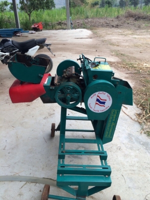 ขายเครื่องโม่หญ้า