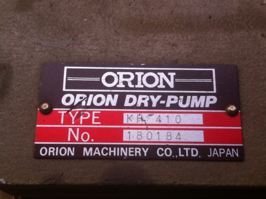 ปั๊มสูญญากาศ ORION รุ่น DRY PUMP  พร้อมมอเตอร์ 400 W.จะต่อแบบ 100sหรือ 200 V ได้