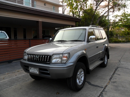 ขาย TOYOTA LAND CRUISER PRADO สภาพเดิมๆสวยมาก ใช้งานดีมากครับ เจ้าของขายเอง