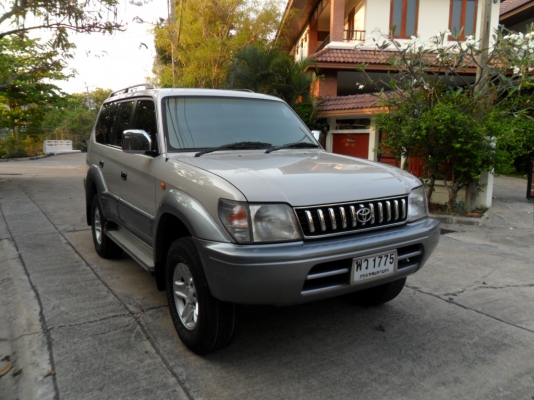 ขาย TOYOTA LAND CRUISER PRADO สภาพเดิมๆสวยมาก ใช้งานดีมากครับ เจ้าของขายเอง