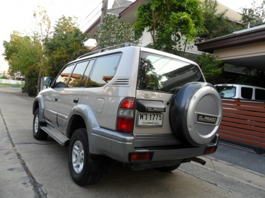 ขาย TOYOTA LAND CRUISER PRADO สภาพเดิมๆสวยมาก ใช้งานดีมากครับ เจ้าของขายเอง