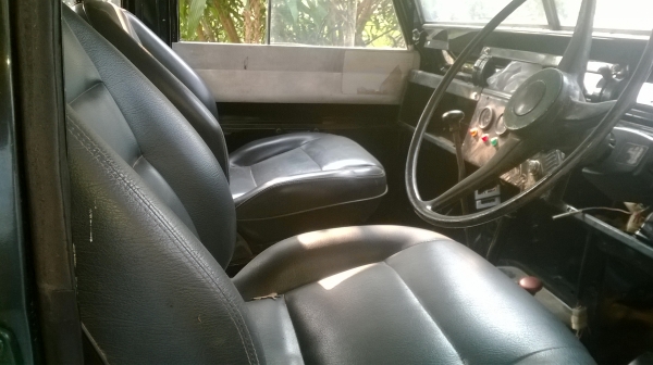 ขายแลนโลเวอร์ สภาพดีพร้อนใช้ ทะเบียนพร้อมภาษีไม่ขาด ขาย 265000 บาท