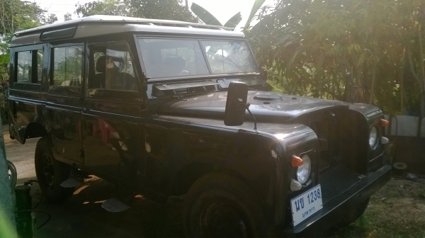 ขายแลนโลเวอร์ สภาพดีพร้อนใช้ ทะเบียนพร้อมภาษีไม่ขาด ขาย 265000 บาท