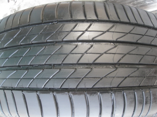 ขายล้อแม็กป้ายแดง Honda accord g9 17"ยางปี14 สนใจติดต่อเล็กคลองสามครับ 081-3747940