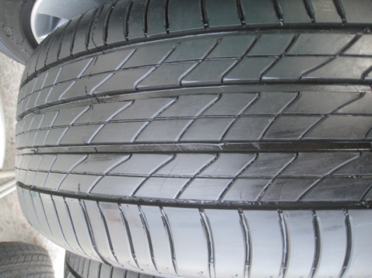 ขายล้อแม็กป้ายแดง Honda accord g9 17"ยางปี14 สนใจติดต่อเล็กคลองสามครับ 081-3747940