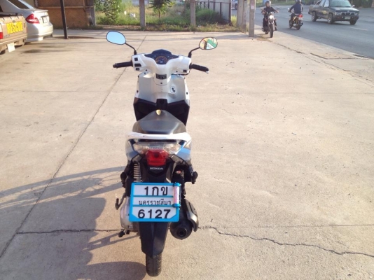 ขาย ฮอนด้า 110i สีฟ้า-ขาว ปี 52 สภาพเดิม ๆ ราคา เบา ๆ
