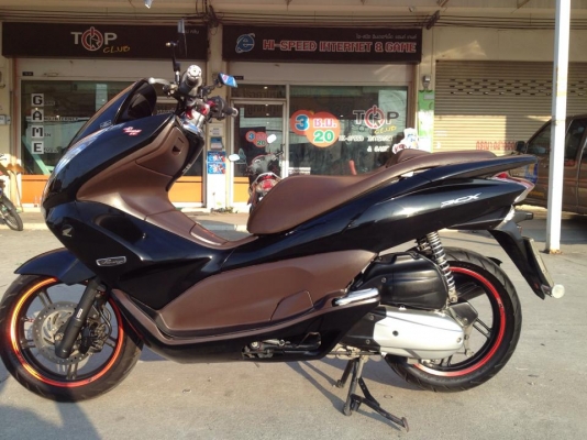 ขาย ฮอนด้า Pcx 125 สีดำ-น้ำตาล ปี 54 สภาพเดิม ๆ ราคา เบา ๆ