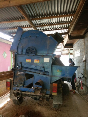 ขายรถนวดข้าว สิงเปลือยจัมโบ้ 5 ฟุต เครื่องอิซูซุ 85 รถใช้งานได้เลย