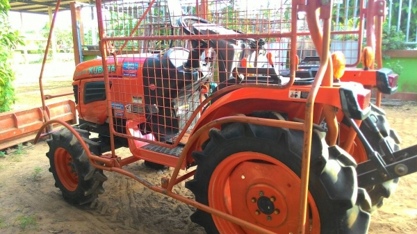 ขายรถไถ KUBOTA  B2420 ราคา 165,000 อ.แกลง จ.ระยอง สอบถาม 0818618678
