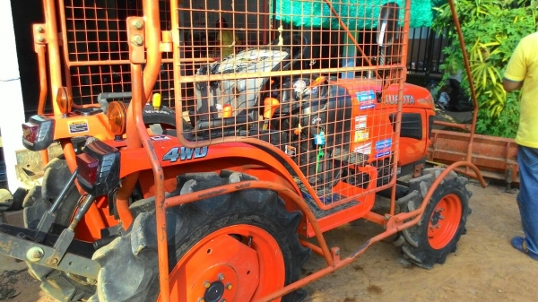 ขายรถไถ KUBOTA  B2420 ราคา 165,000 อ.แกลง จ.ระยอง สอบถาม 0818618678