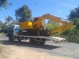 ขายรถแบคโฮ