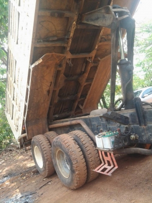 ขาย รถบรรทุกดั้ม HINO 10 ล้อ 2 เพลา 200 แรง