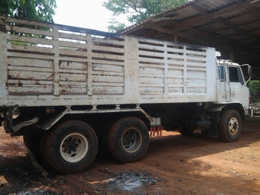 ขาย รถบรรทุกดั้ม HINO 10 ล้อ 2 เพลา 200 แรง