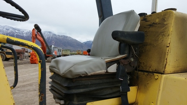 ขายรถบด BOMAG BW212D-2 สภาพสวยพร้อมใช้งาน นำเข้าจากต่างประเทศ ติด่อ อำพล 090-9694506, 080-3031241