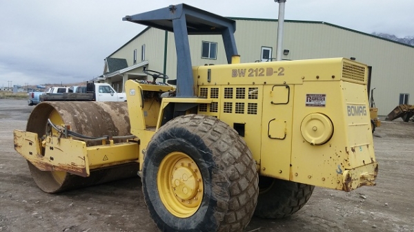 ขายรถบด BOMAG BW212D-2 สภาพสวยพร้อมใช้งาน นำเข้าจากต่างประเทศ ติด่อ อำพล 090-9694506, 080-3031241