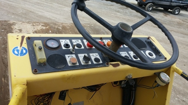 ขายรถบด BOMAG BW212D-2 สภาพสวยพร้อมใช้งาน นำเข้าจากต่างประเทศ ติด่อ อำพล 090-9694506, 080-3031241