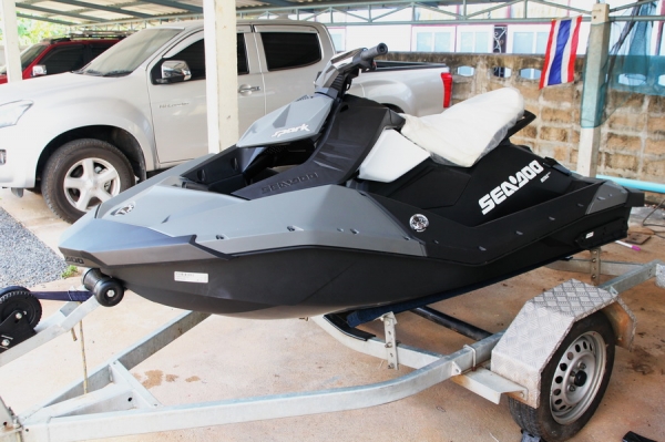 ขาย seadoo spark ป้ายแดงศูนย์กิโลศูนย์ชั่วโมง