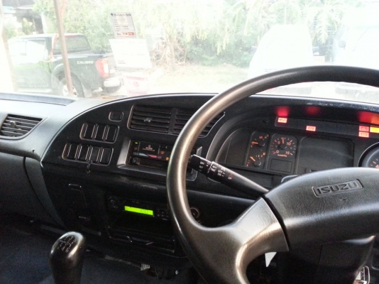 ขายด่วน 6ล้อตู้แห้ง Isuzu deca Euro2 ปี 47 Tel.087 2508883 คิงส์