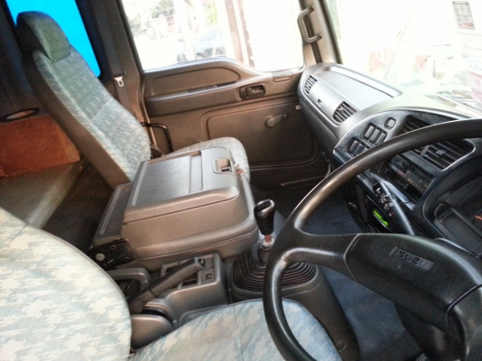 ขายด่วน 6ล้อตู้แห้ง Isuzu deca Euro2 ปี 47 Tel.087 2508883 คิงส์